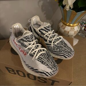 Adidas Yeezy Boost 350 V2 Zebra | New w/ Box & Tags | Women’s 9